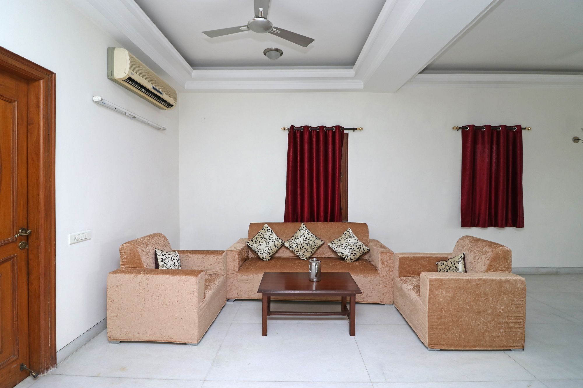 Fabexpress Ashray Hotel โนอิดา ภายนอก รูปภาพ